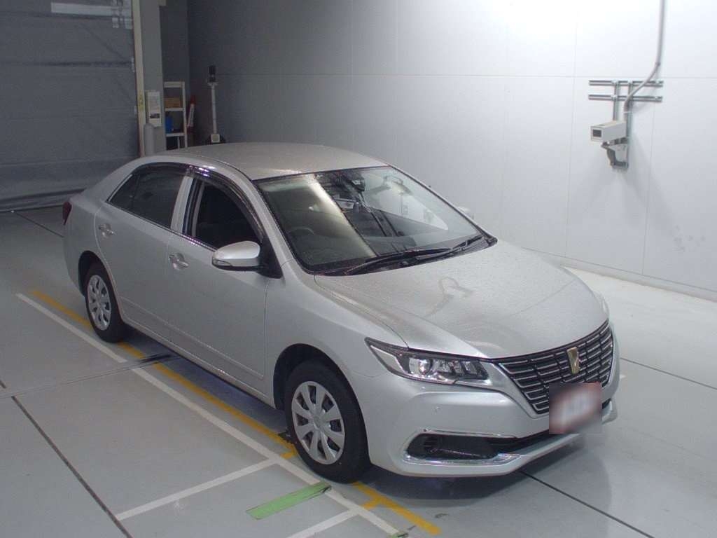 Toyota Premio 2019
