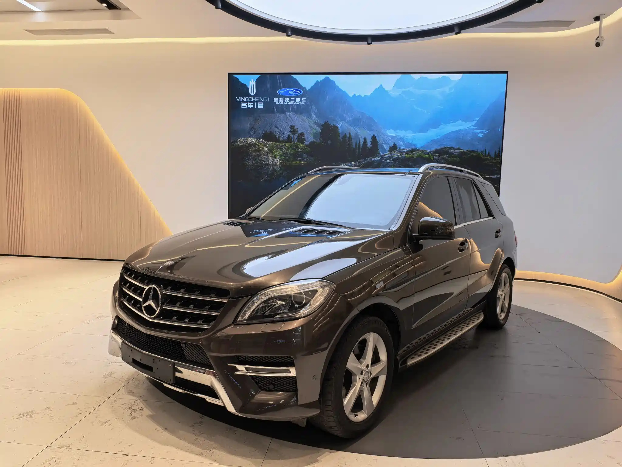 MERCEDES-BENZ M-CLASS