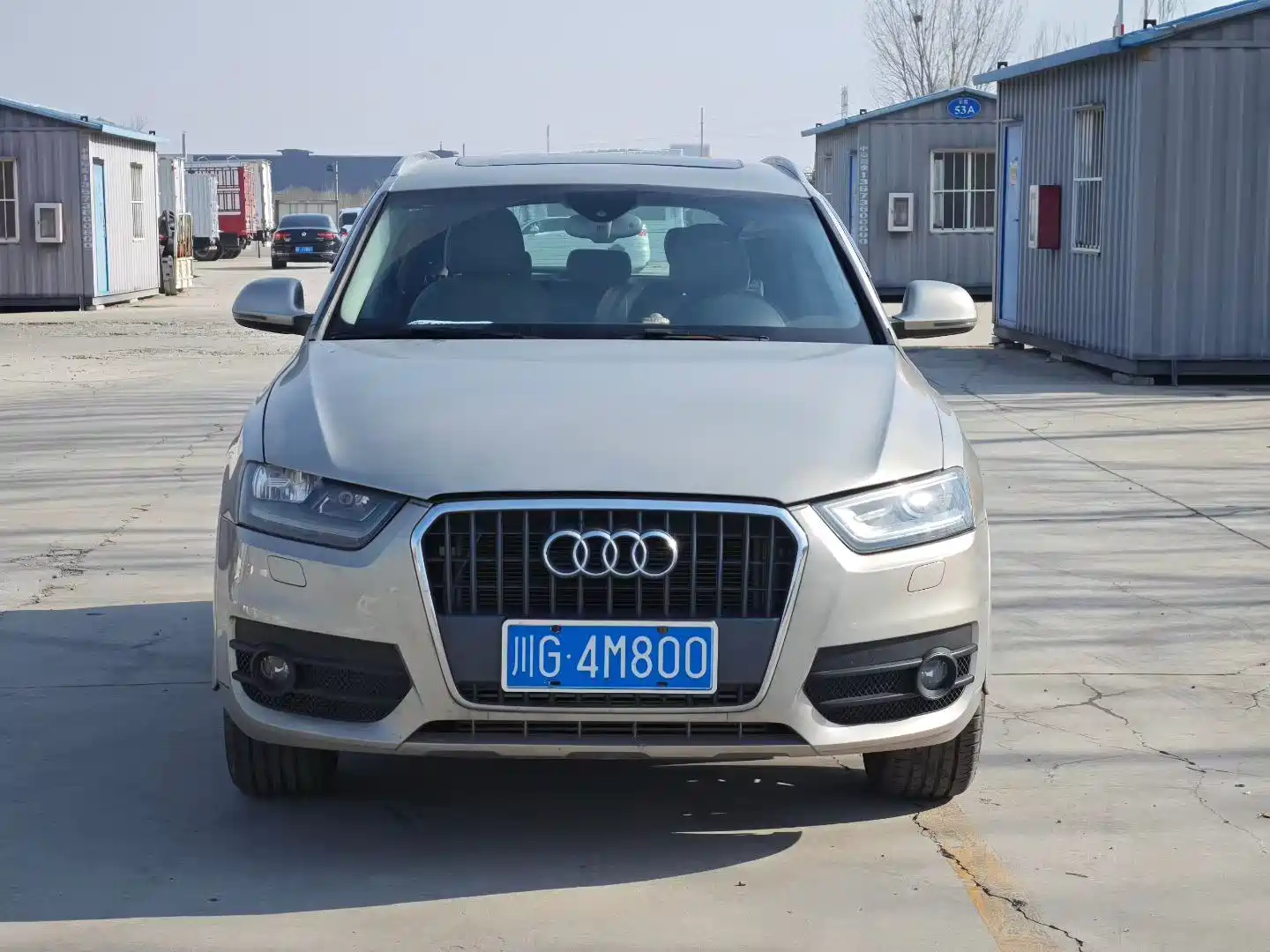 AUDI Q3