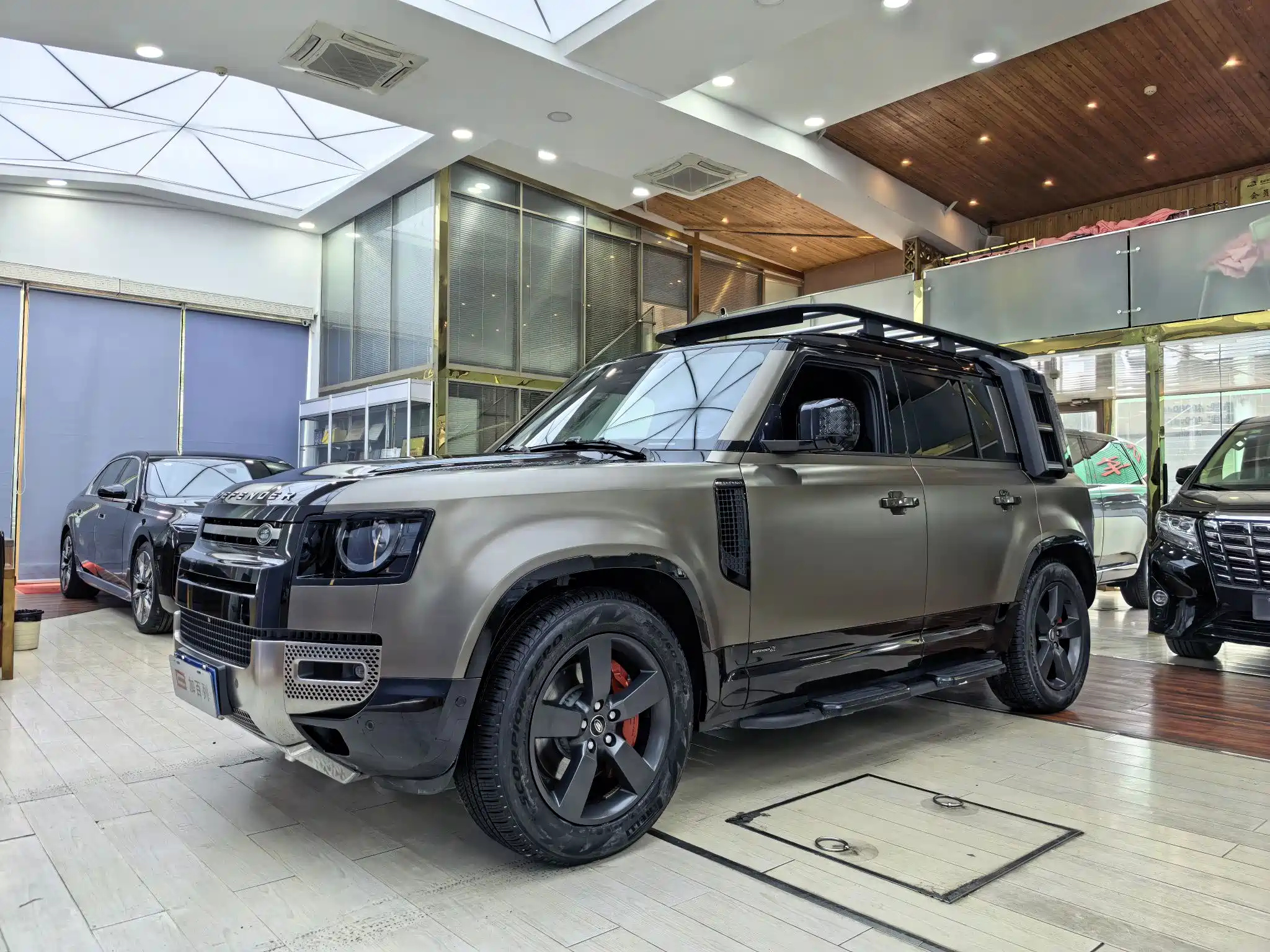 Заказать LAND ROVER DEFENDER