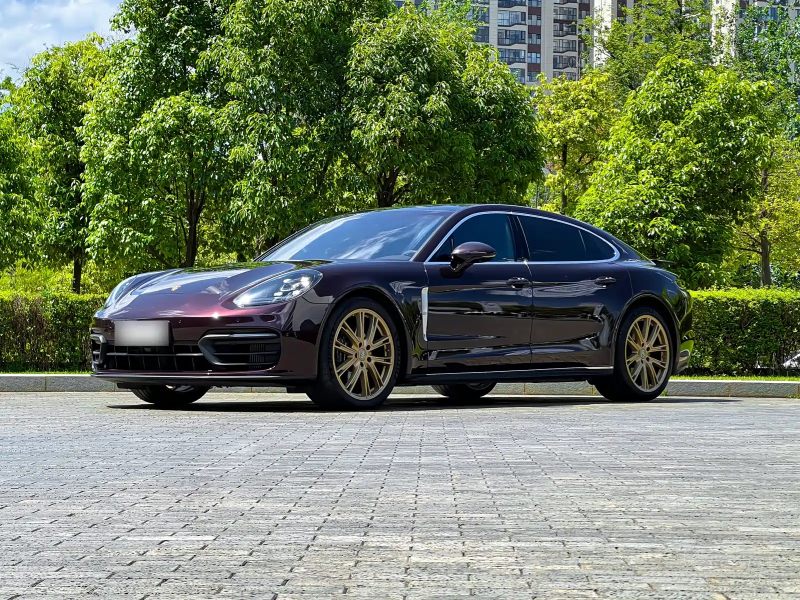 PORSCHE PANAMERA