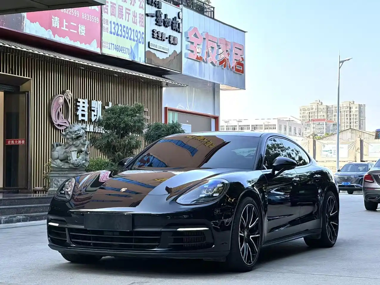 PORSCHE PANAMERA