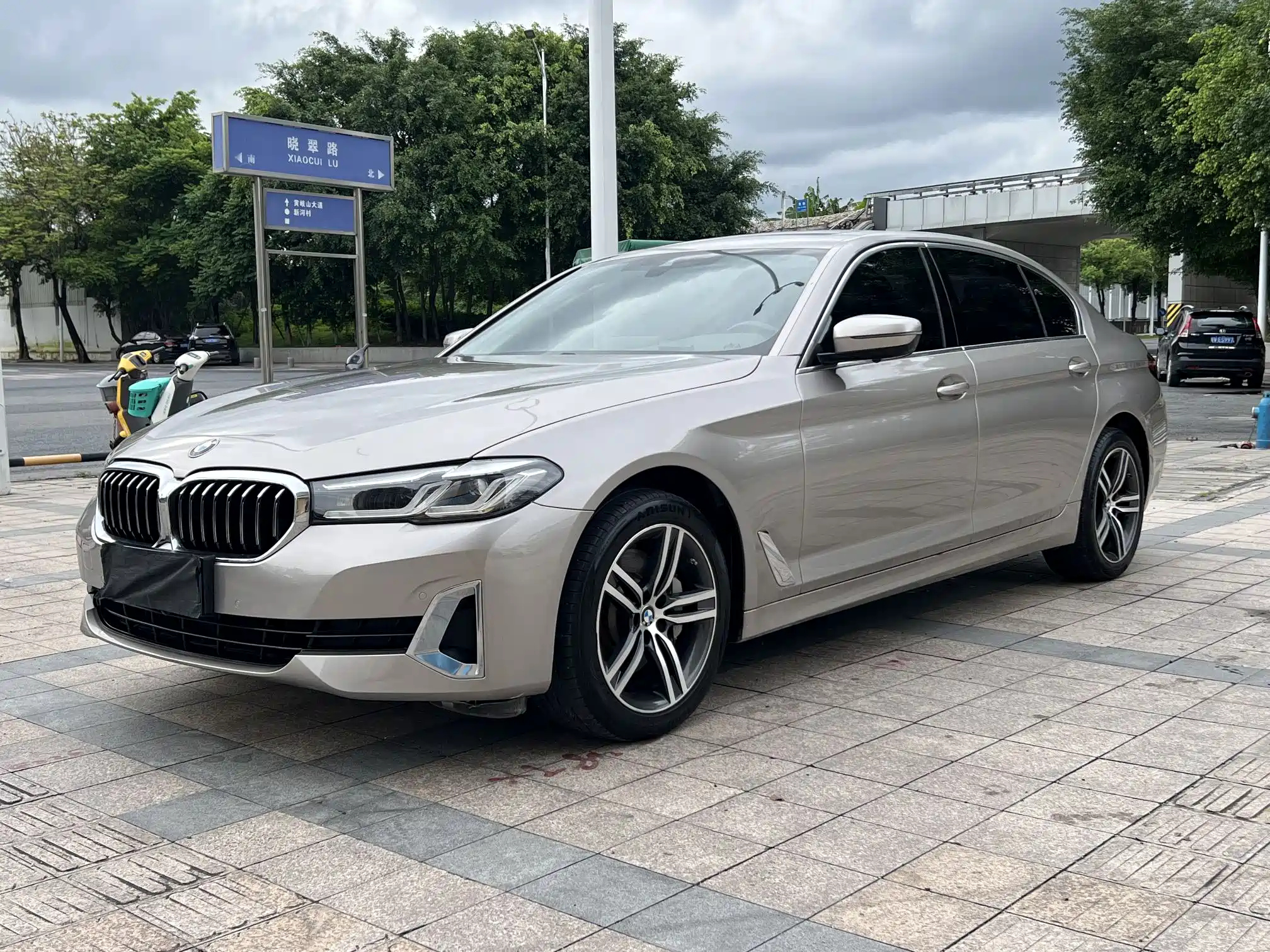 BMW 5 SERIES