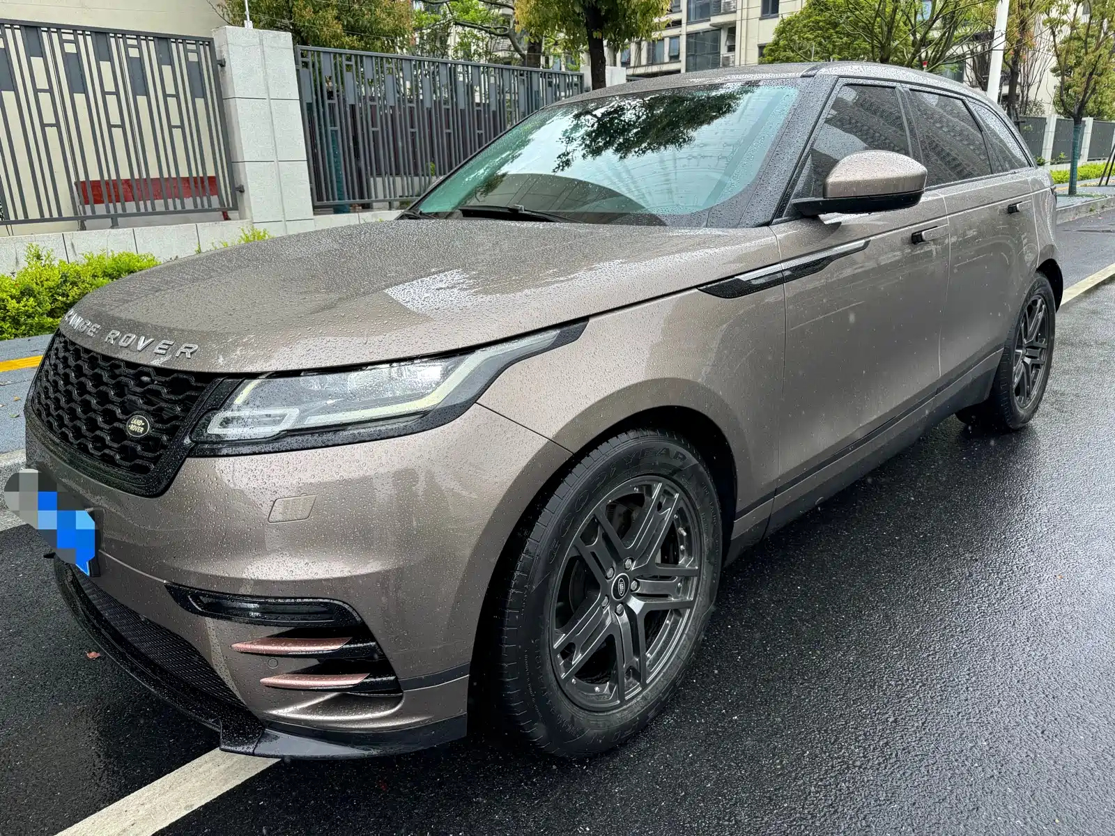 LAND ROVER RANGE ROVER VELAR