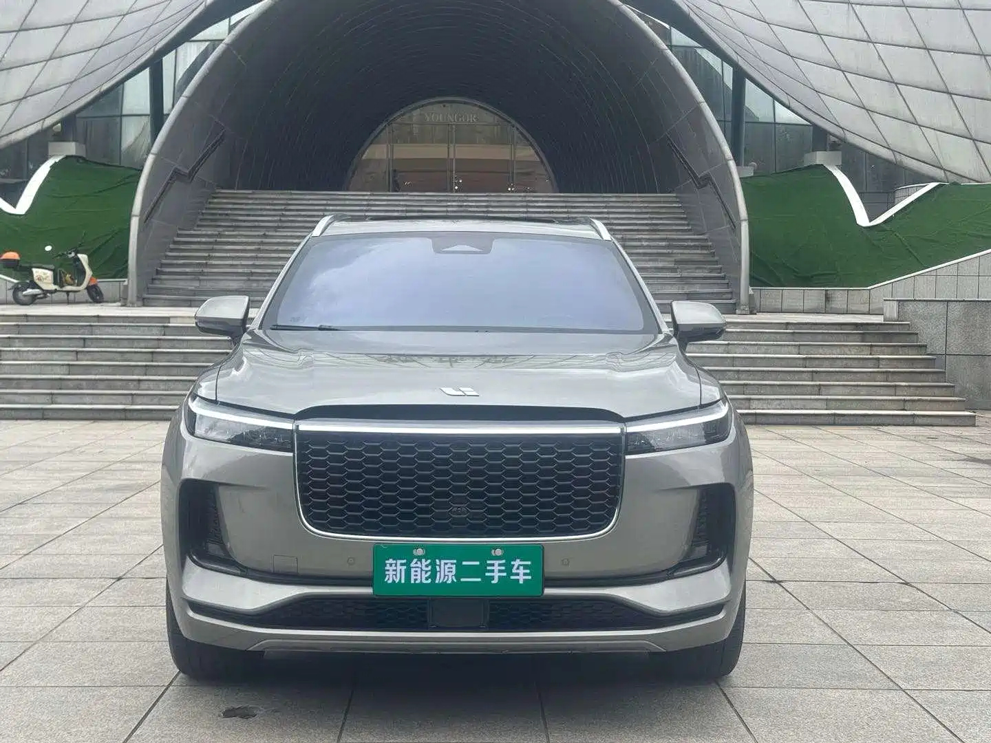 LI AUTO ONE