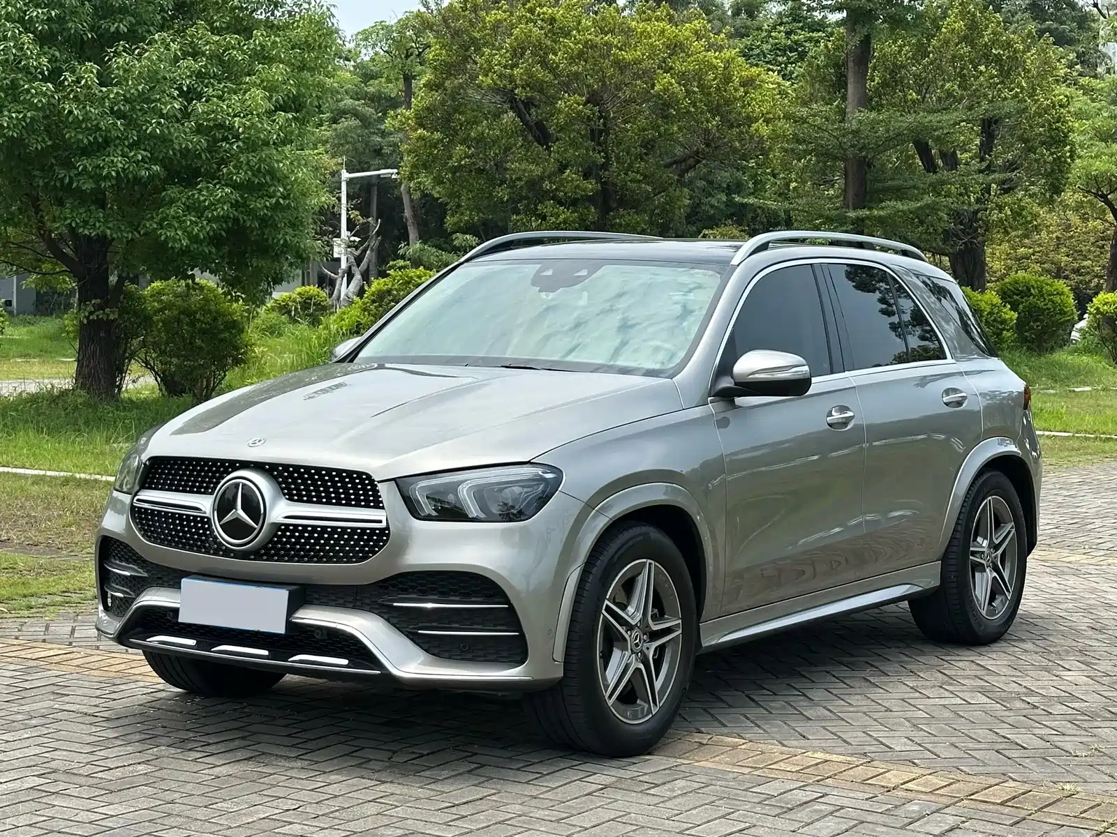 MERCEDES-BENZ GLE