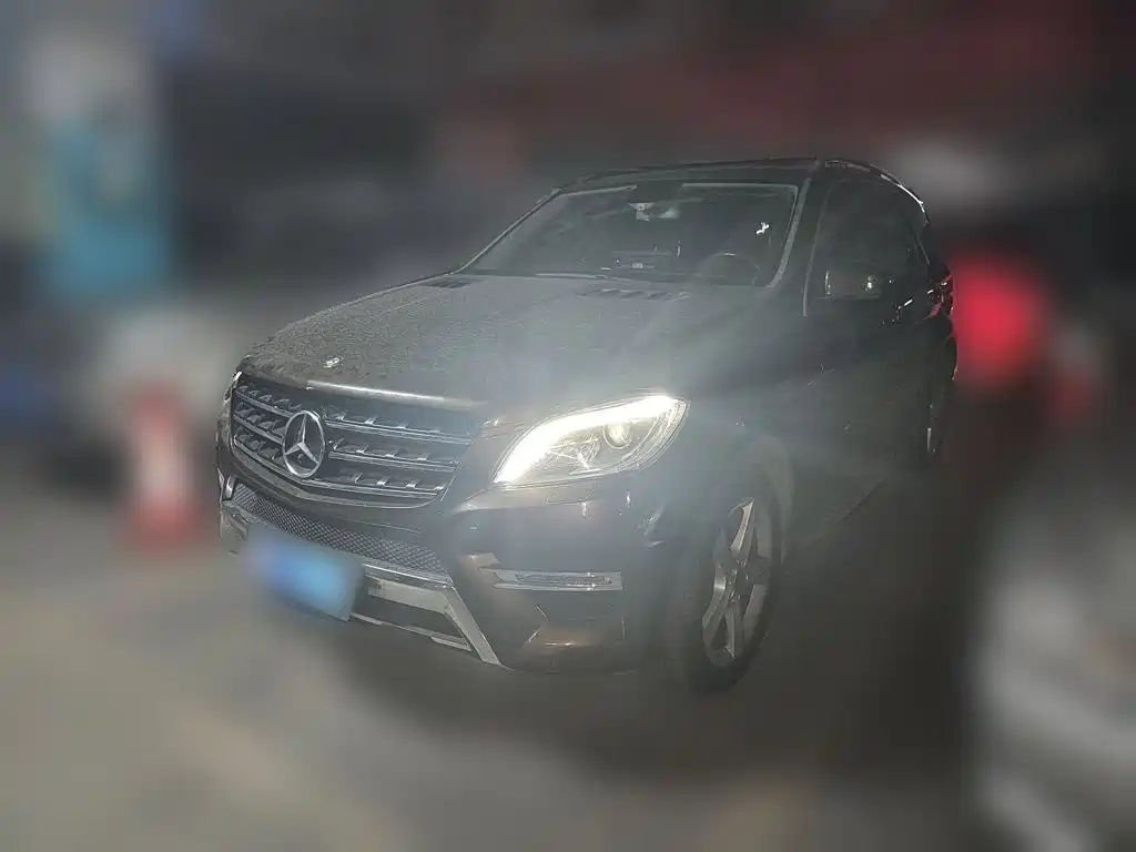 MERCEDES-BENZ M-CLASS