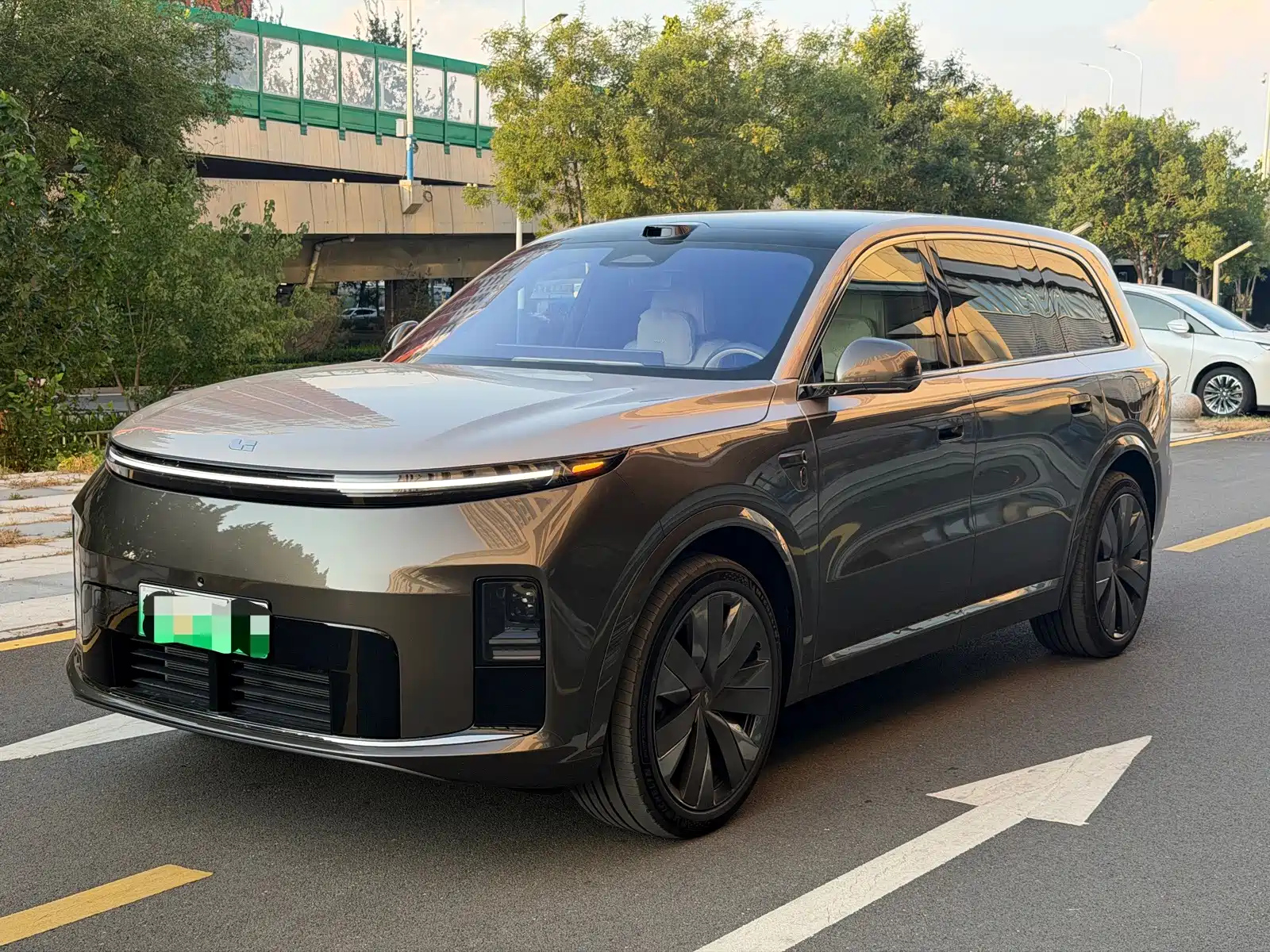 Заказать LI AUTO L9