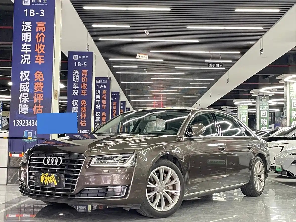 AUDI A8