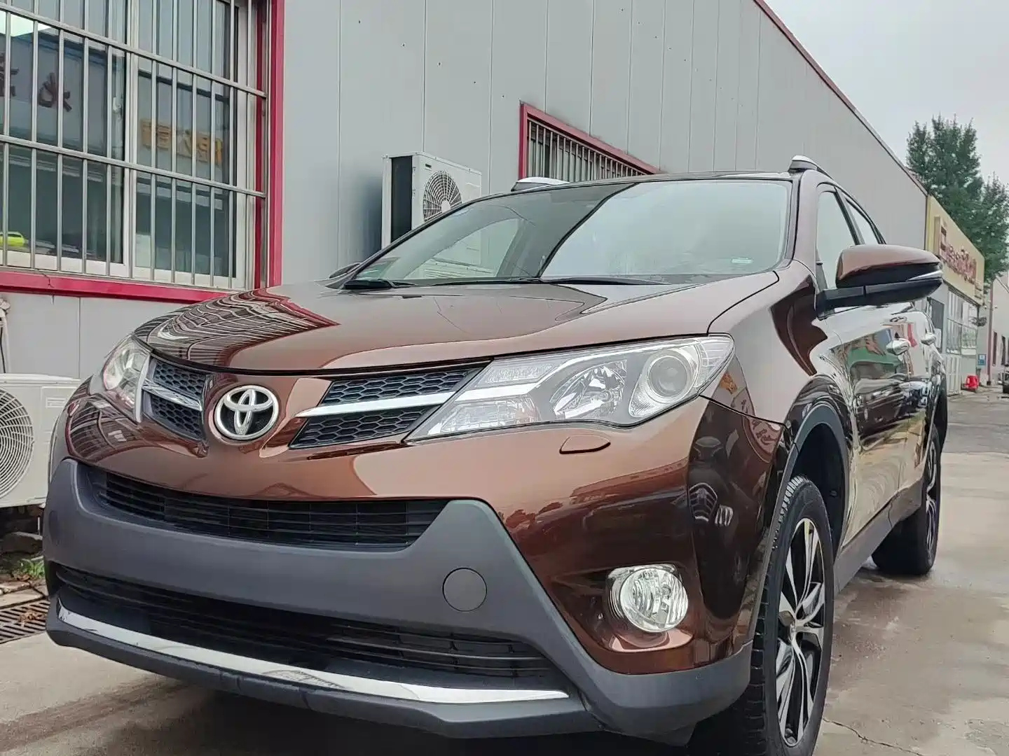 TOYOTA RAV4