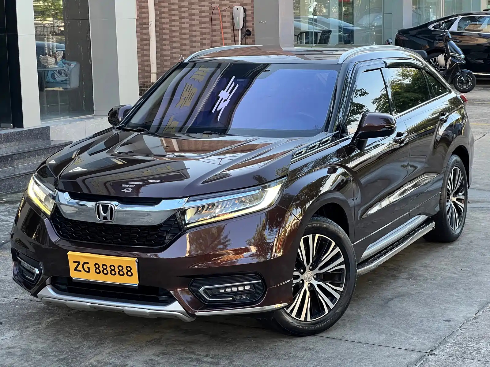 HONDA UR-V