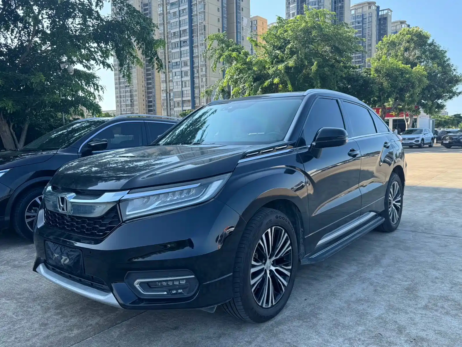 Заказать HONDA UR-V
