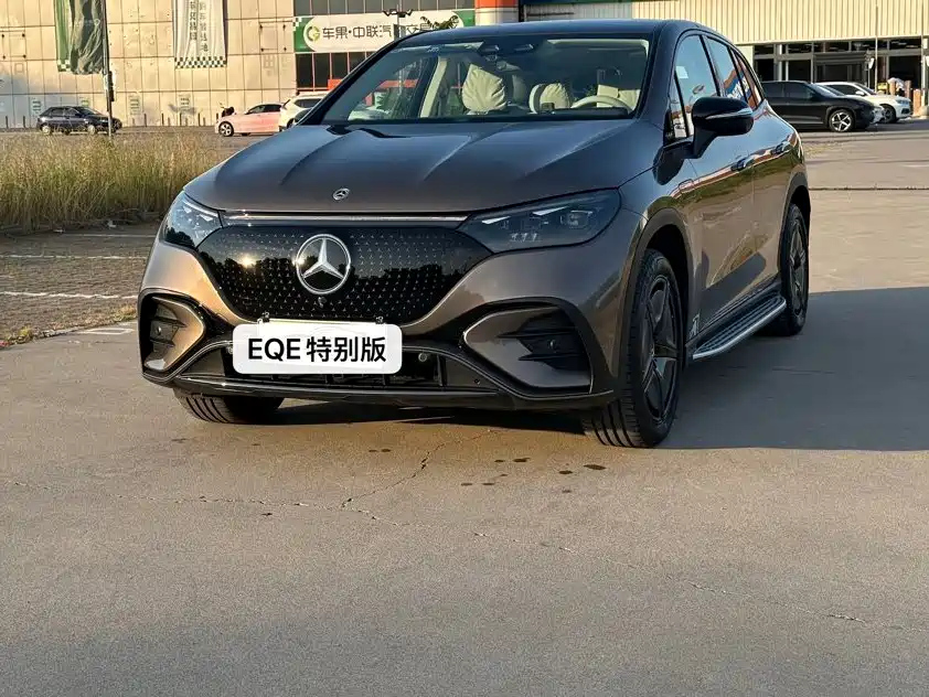 MERCEDES-BENZ EQE SUV