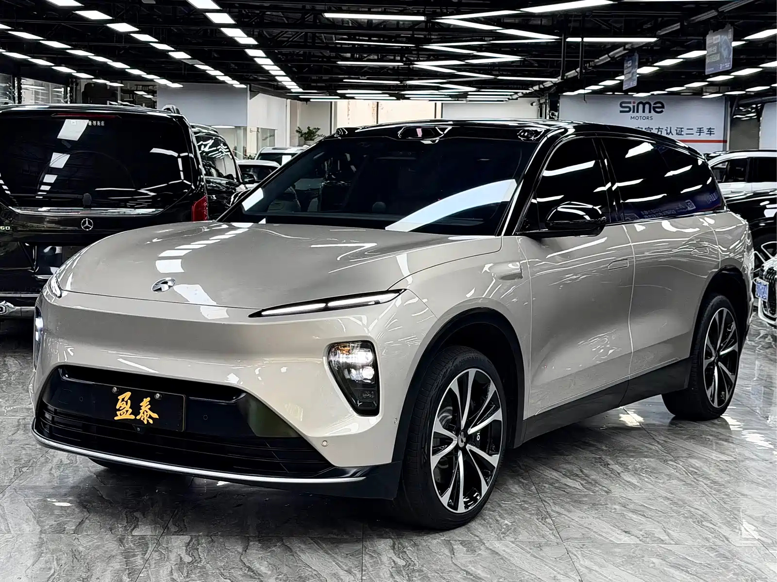 NIO ES8