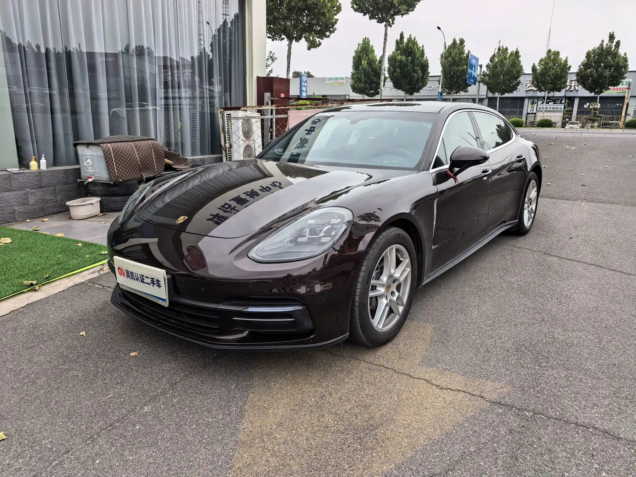 PORSCHE PANAMERA