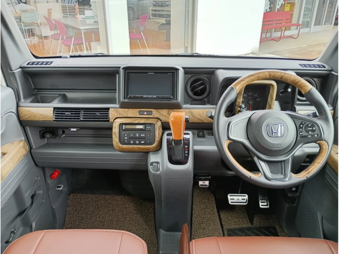 HONDA N-VAN