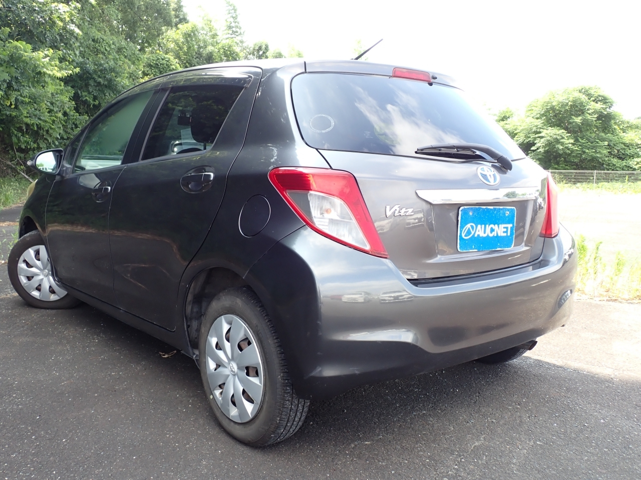 TOYOTA VITZ