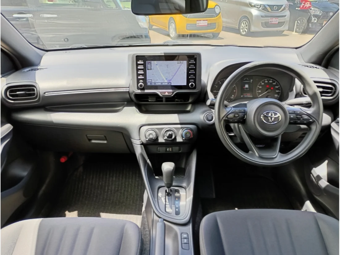 TOYOTA YARIS