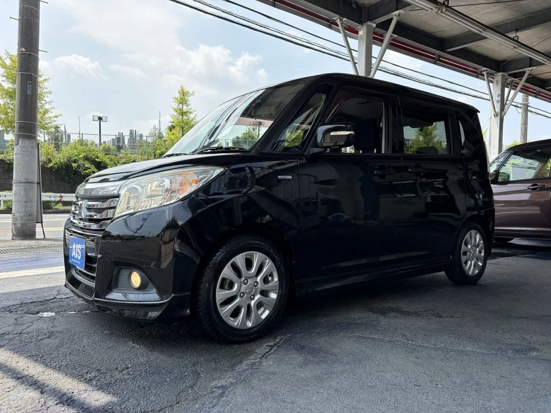 MITSUBISHI DELICA D2