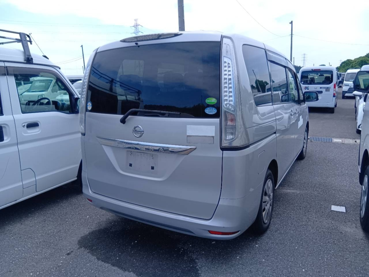 NISSAN SERENA