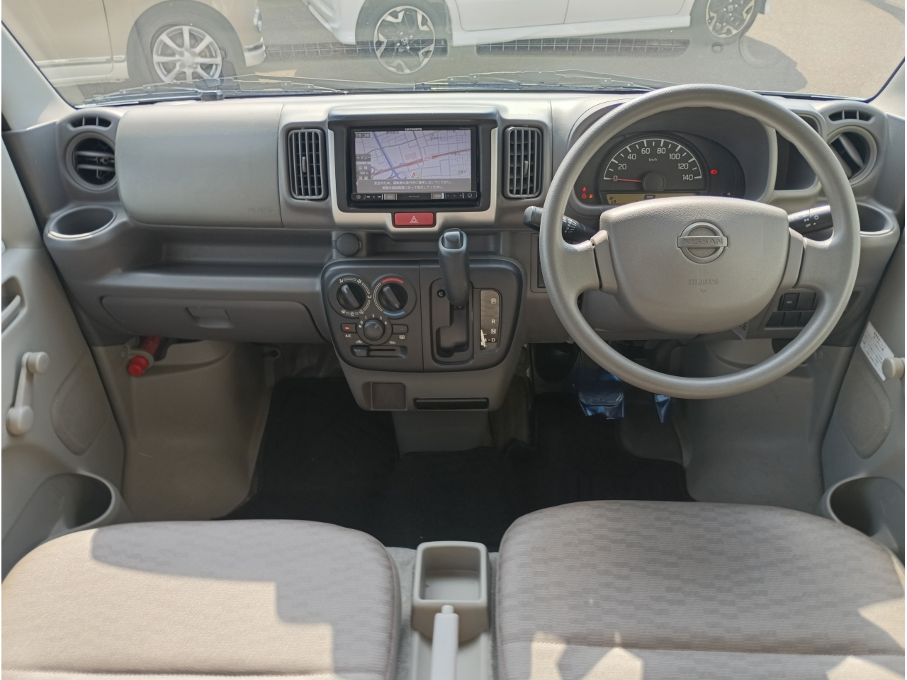NISSAN NV100 CLIPPER