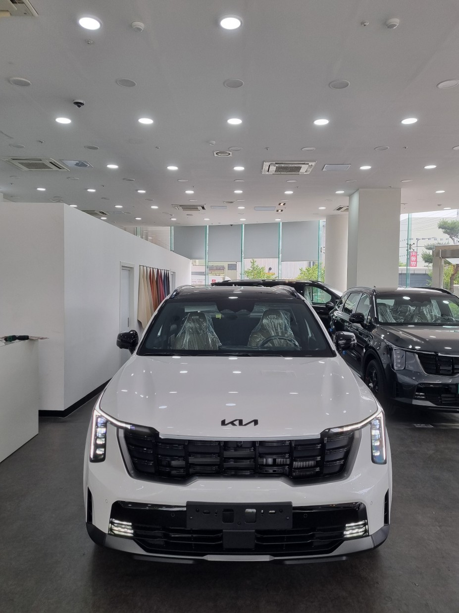 Заказать KIA SORENTO