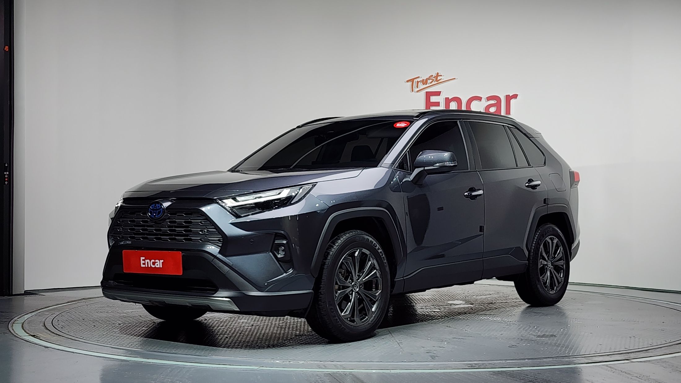 Заказать TOYOTA RAV4