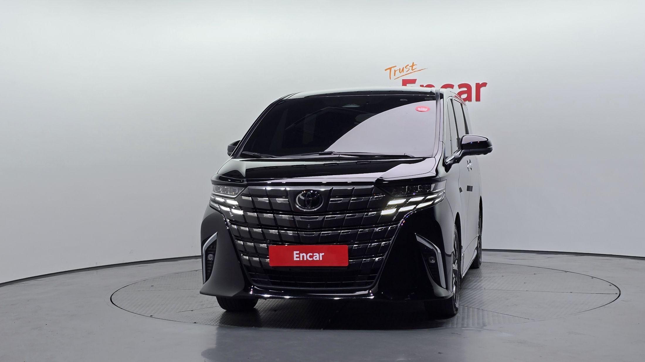 Заказать TOYOTA ALPHARD