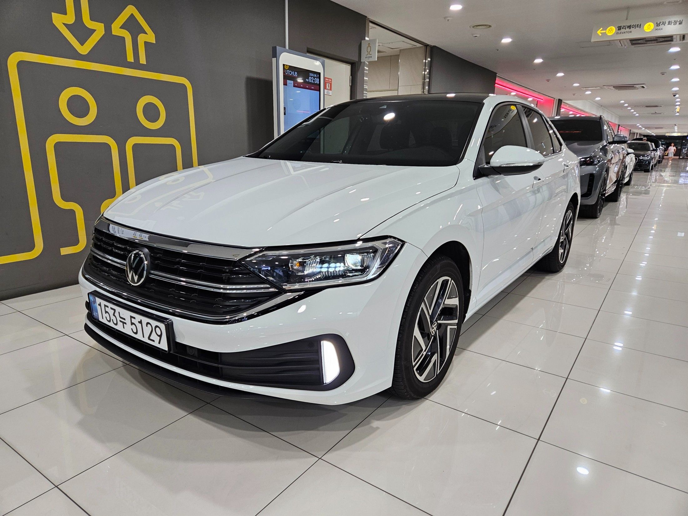 Заказать VOLKSWAGEN JETTA