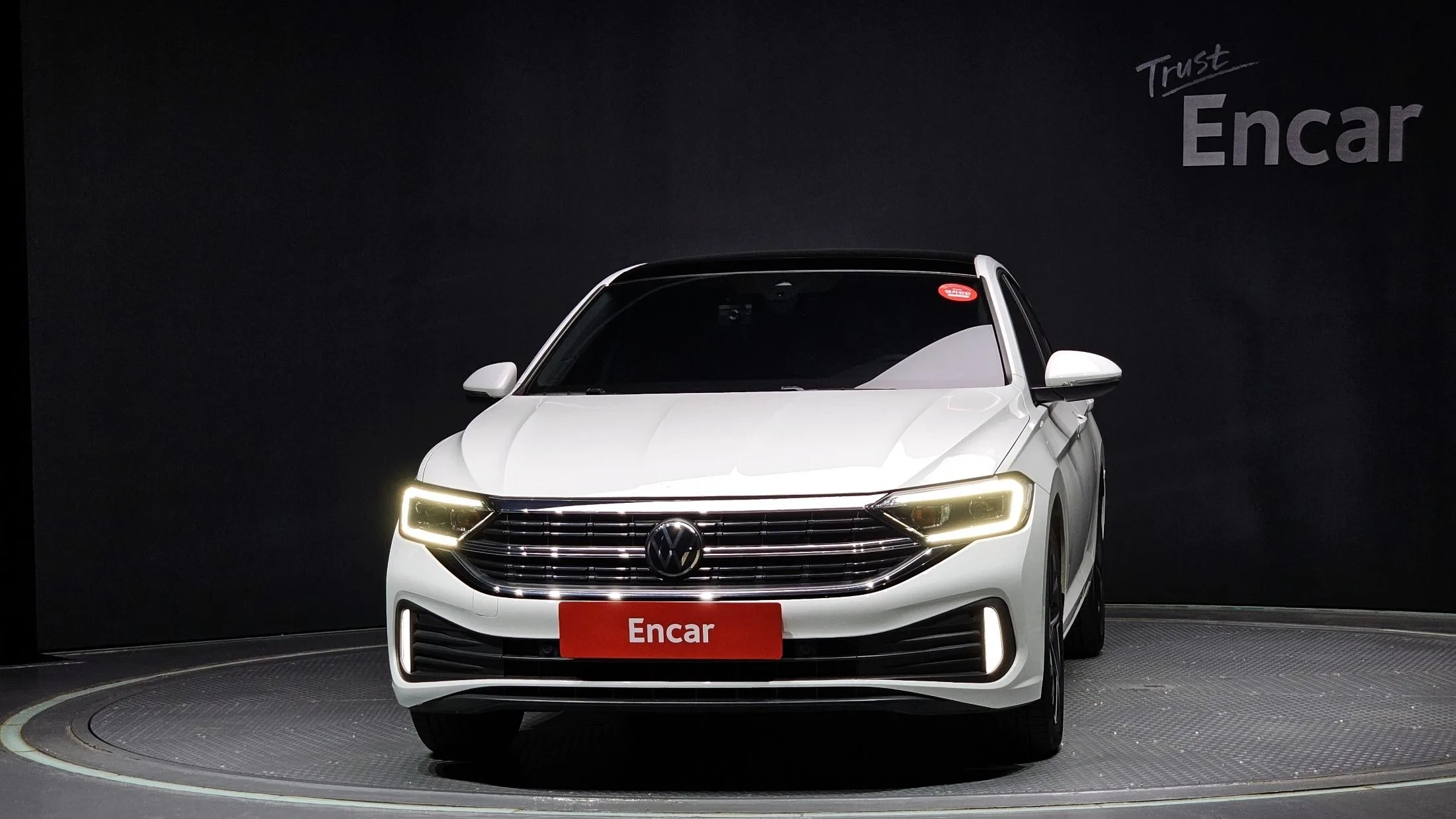 Заказать VOLKSWAGEN JETTA