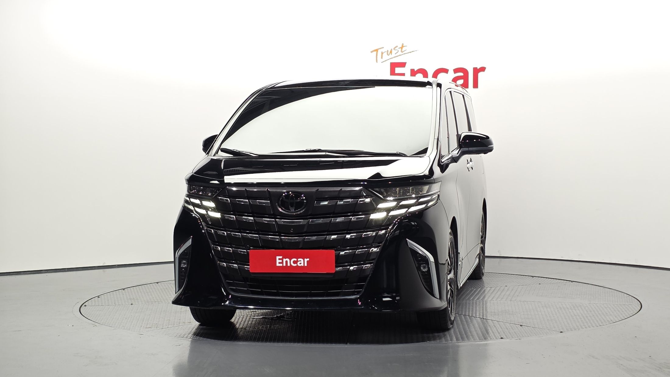 Заказать TOYOTA ALPHARD