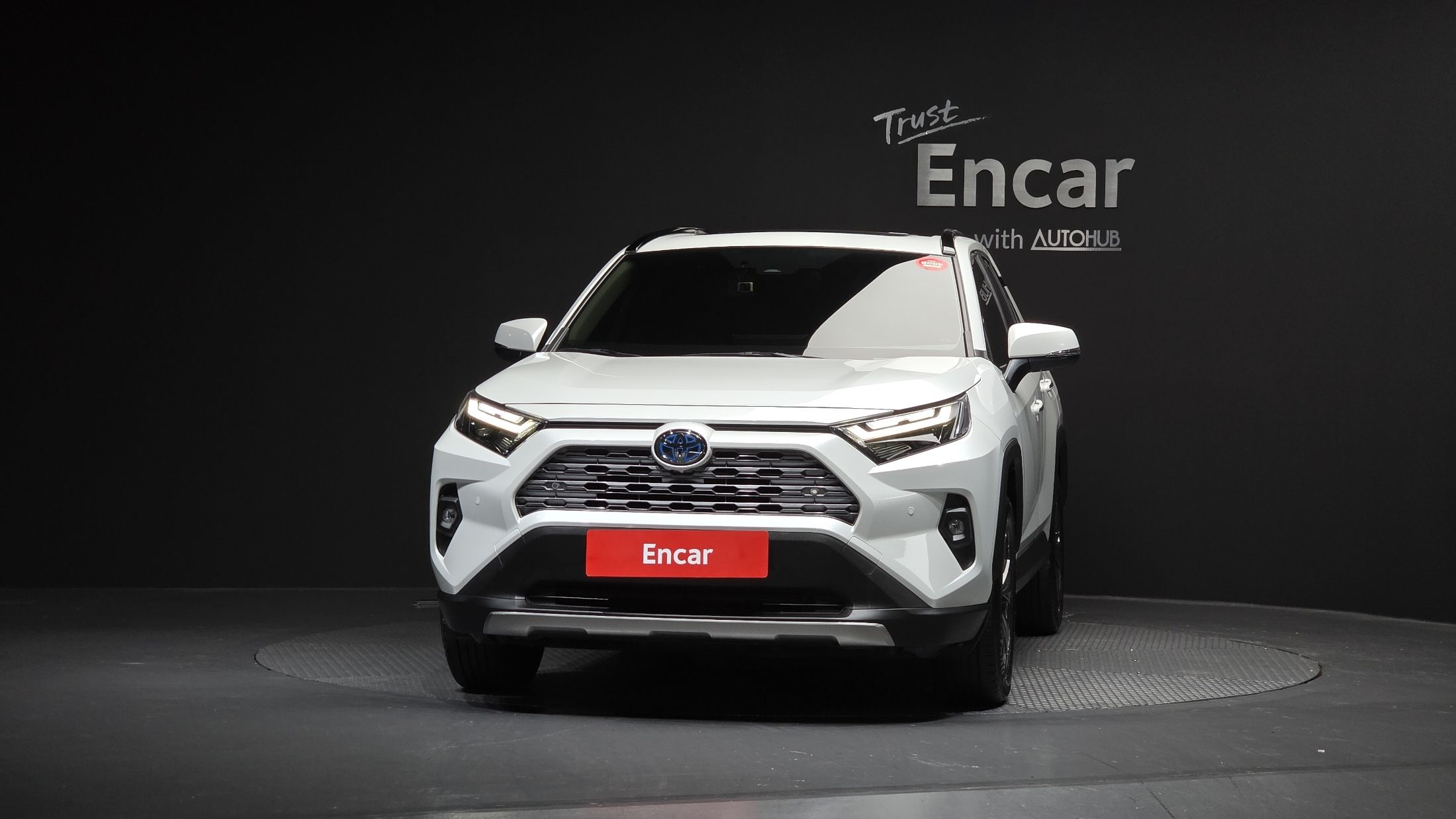 Заказать TOYOTA RAV4