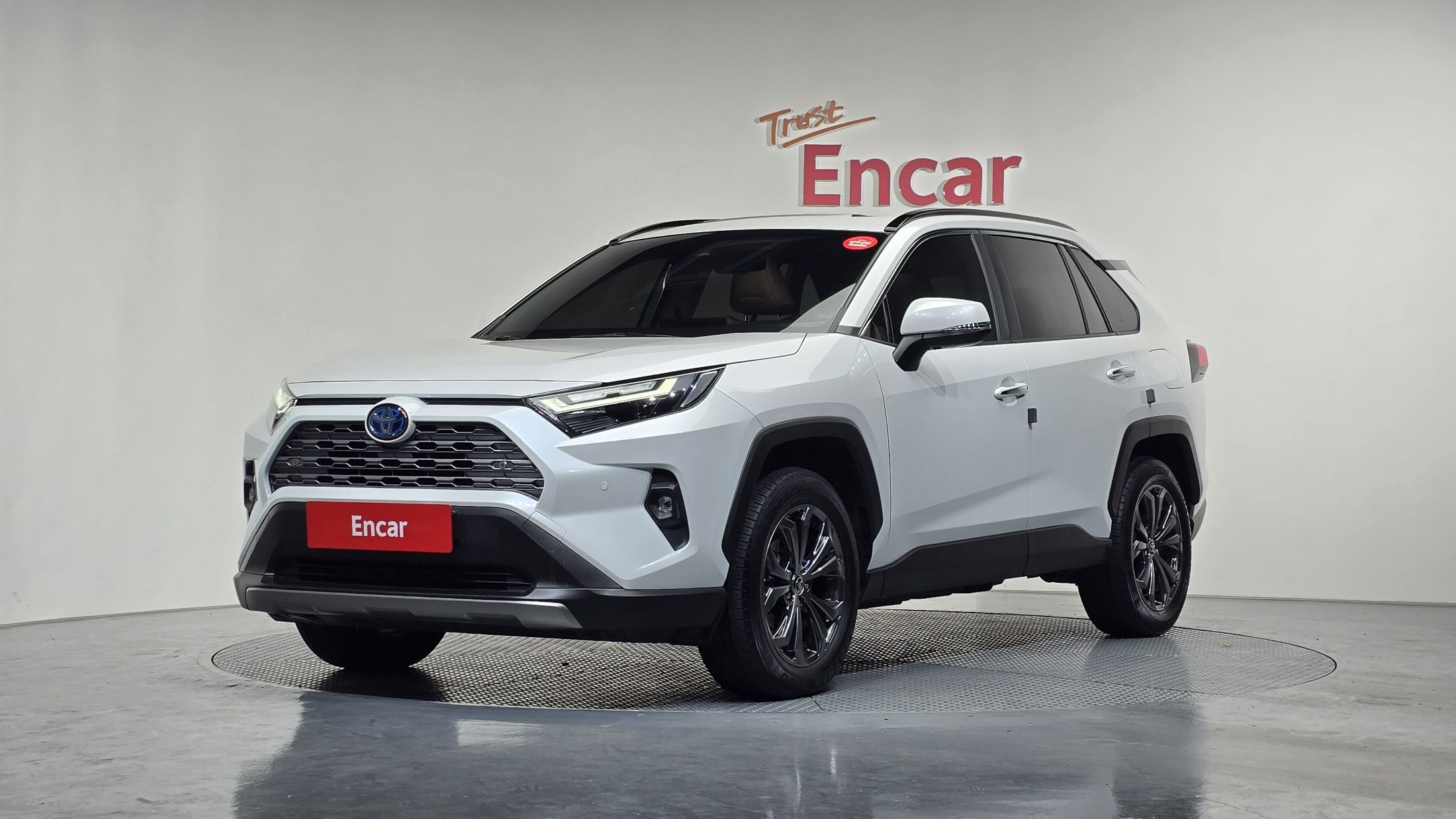 Заказать TOYOTA RAV4