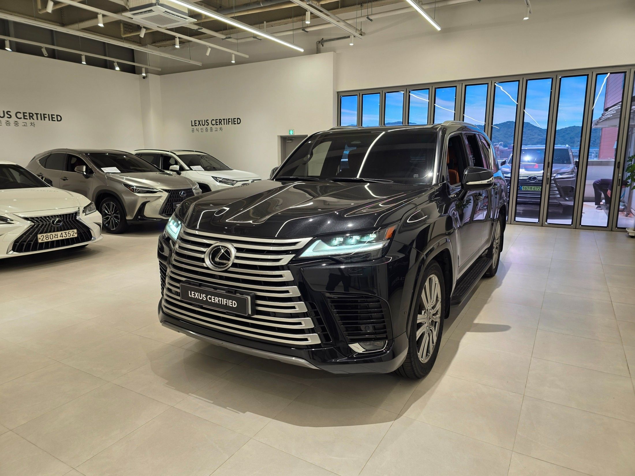 Заказать LEXUS LX