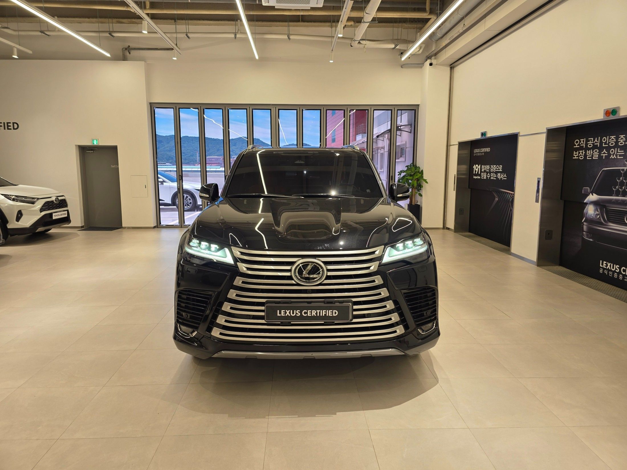 Заказать LEXUS LX