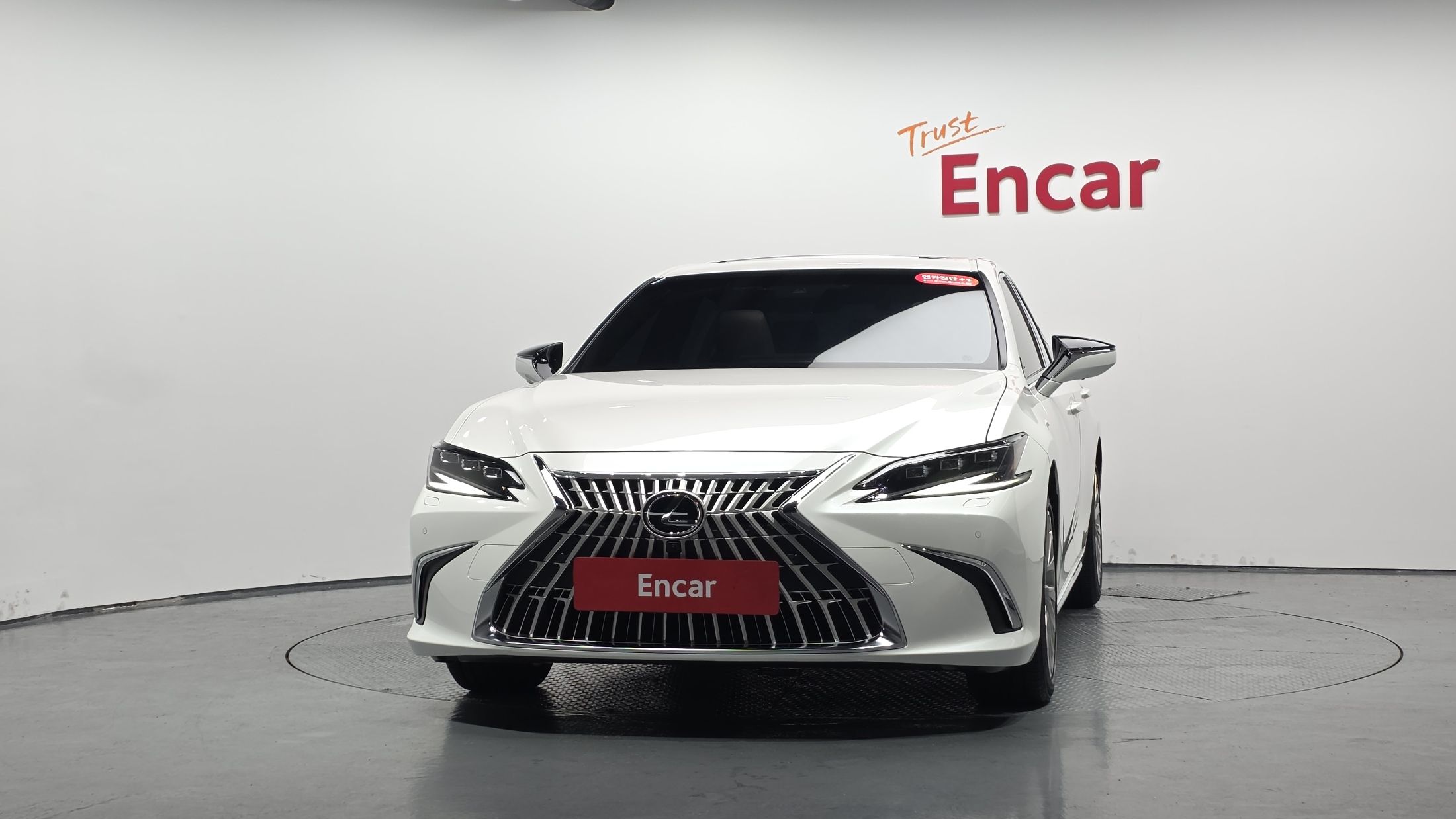 Заказать LEXUS ES300H