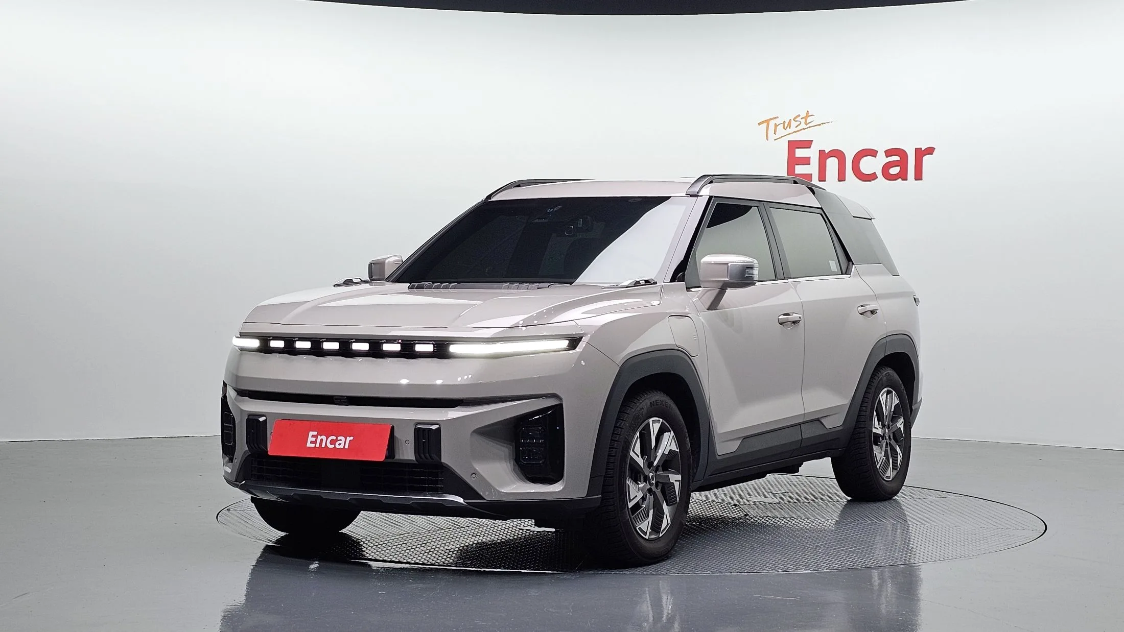SSANGYONG TORRES EVX