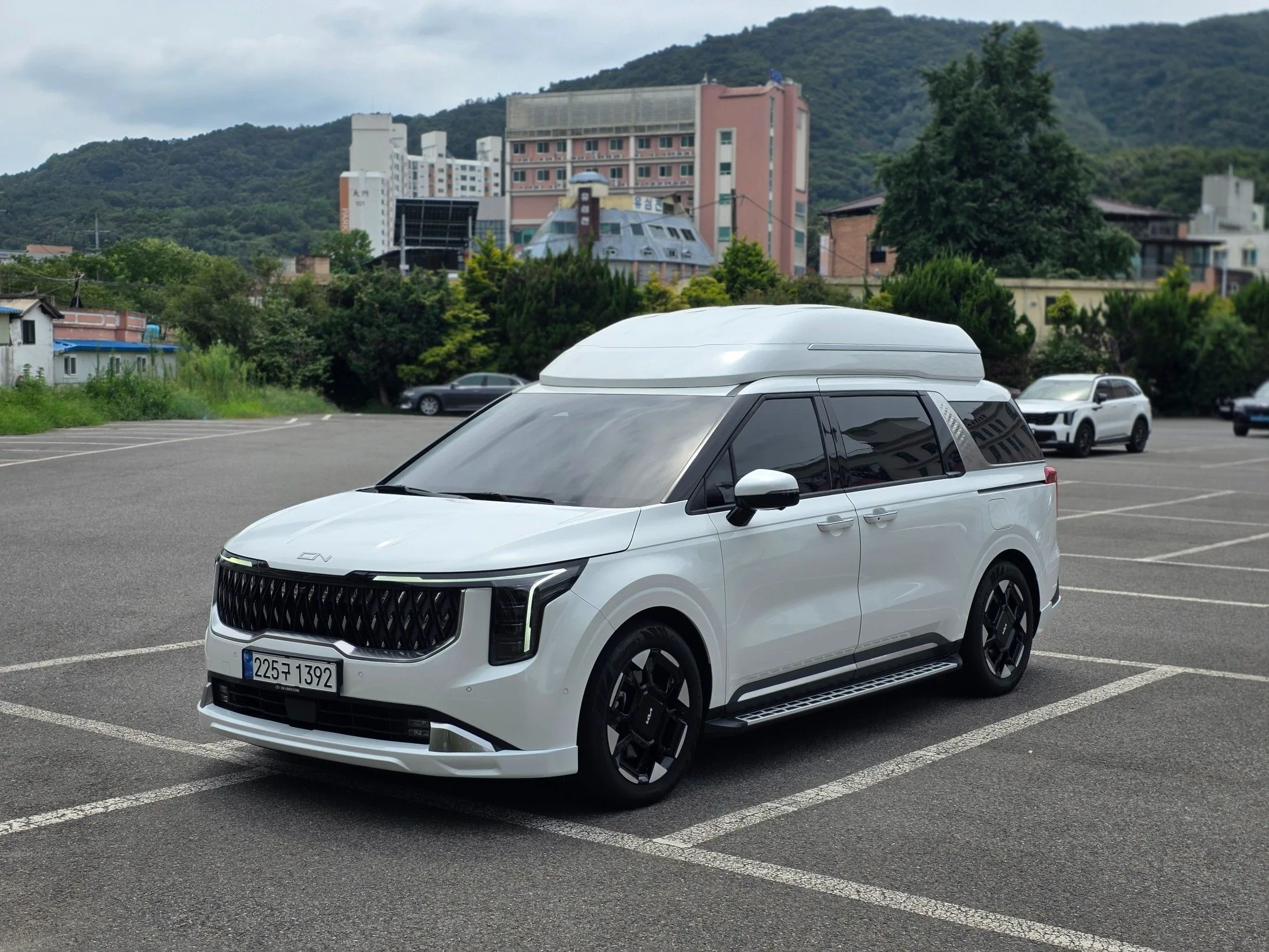 KIA CARNIVAL